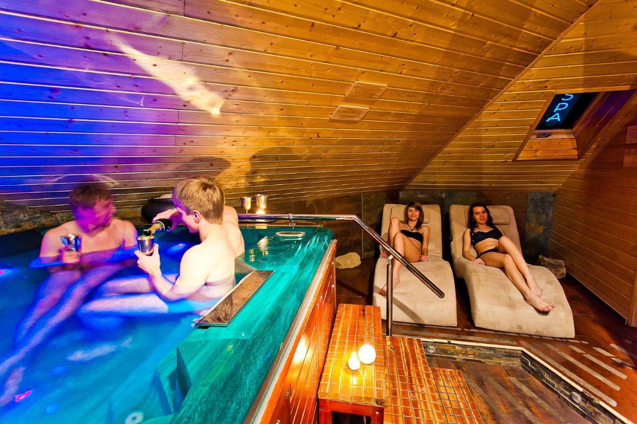 Apartament Pool Spa Z Jacuzzi Strzyzow Luaran gambar